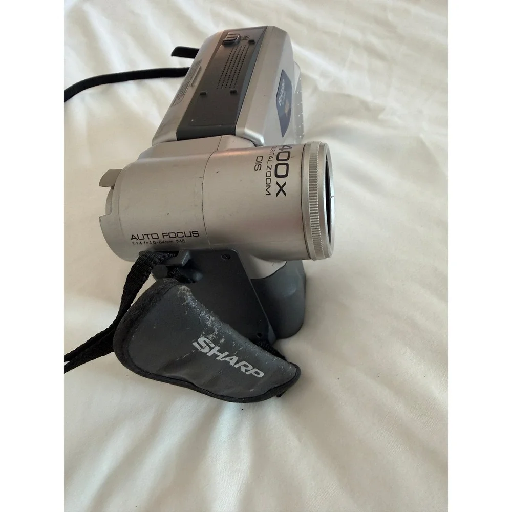 Sharp ViewCam VL-AH151 Hi8 Camcorder 400x Zoom Silver Vintage Camera